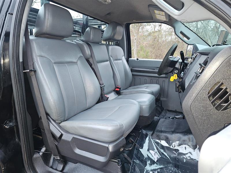2011 Ford F-450 Super Duty Chassis Cab XLT - Photo 63