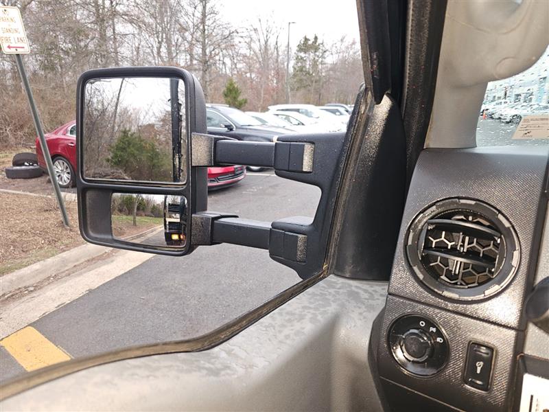 2011 Ford F-450 Super Duty Chassis Cab XLT - Photo 67
