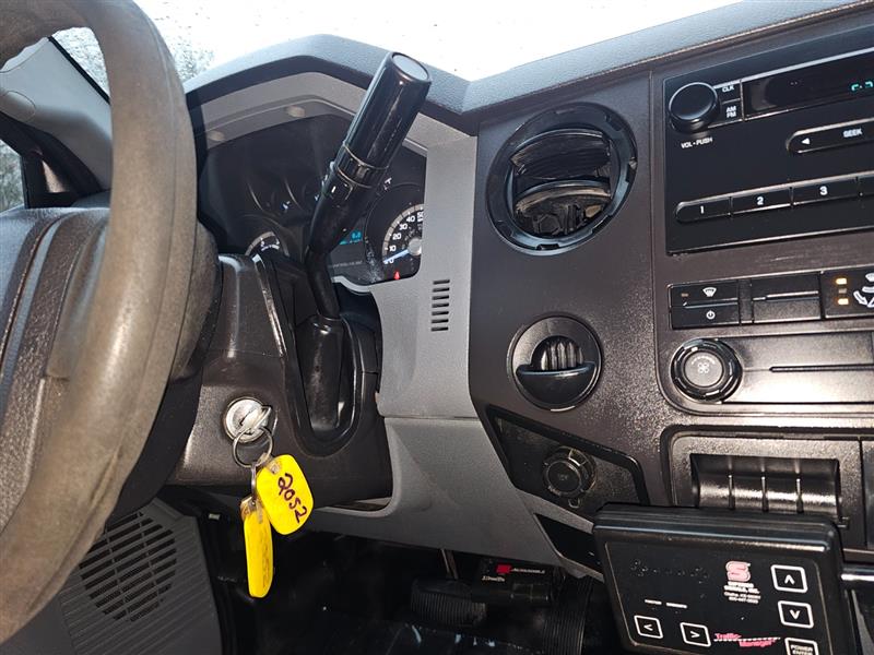 2011 Ford F-450 Super Duty Chassis Cab XLT - Photo 72