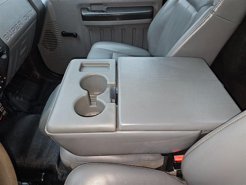 2011 Ford F-450 Super Duty Chassis Cab XLT - Photo 80