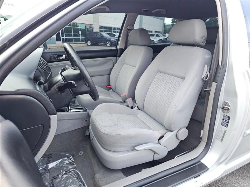 2004 Volkswagen Golf GL - Photo 36