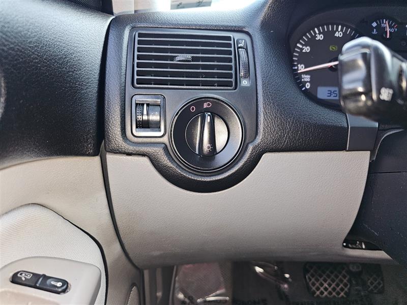 2004 Volkswagen Golf GL - Photo 43