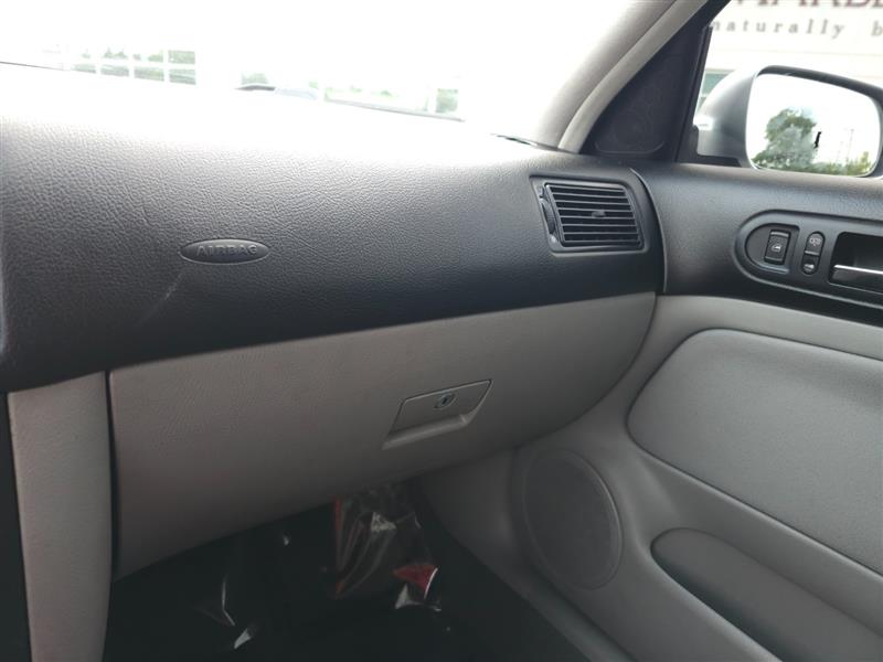 2004 Volkswagen Golf GL - Photo 48