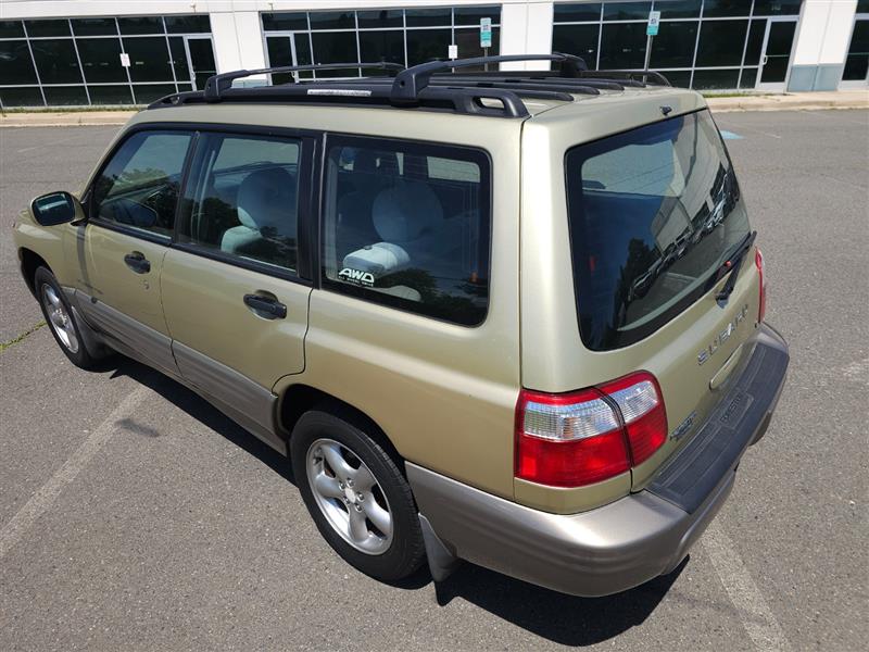 2001 Subaru Forester - Photo 12