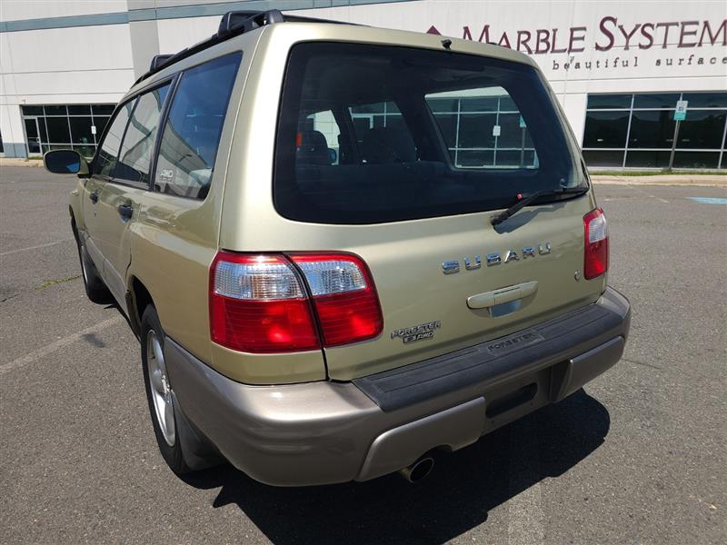 2001 Subaru Forester - Photo 13