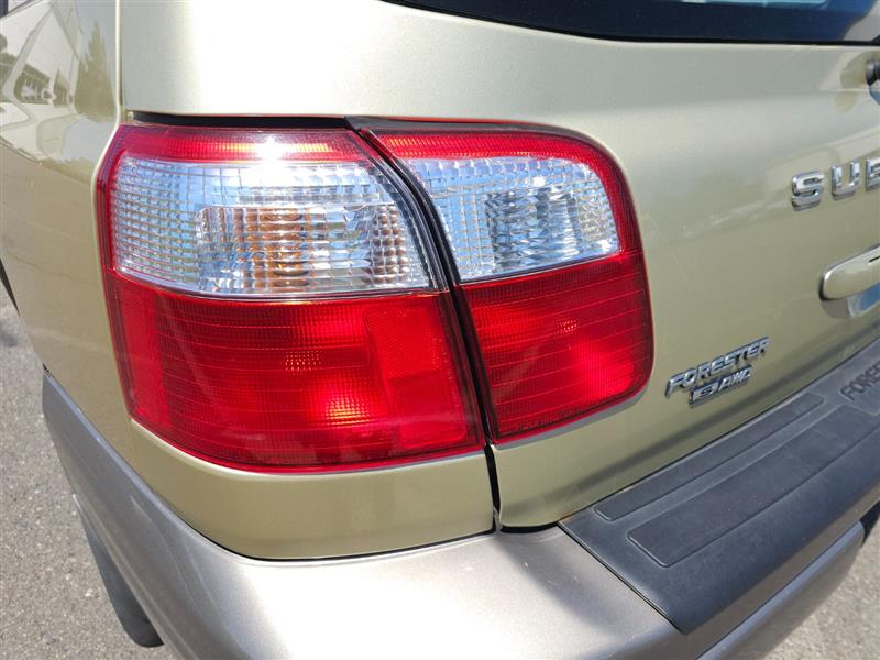 2001 Subaru Forester - Photo 14