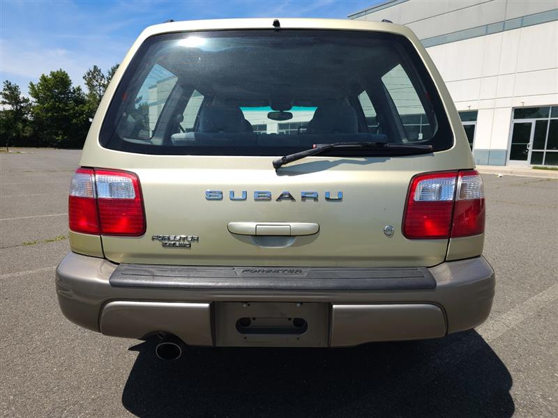 2001 Subaru Forester - Photo 17