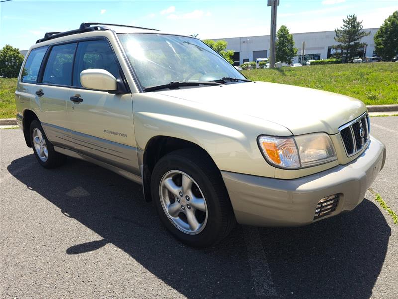 2001 Subaru Forester - Photo 3