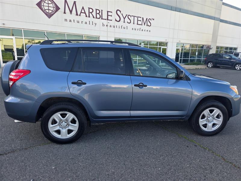 2009 Toyota RAV4 Base - Photo 10