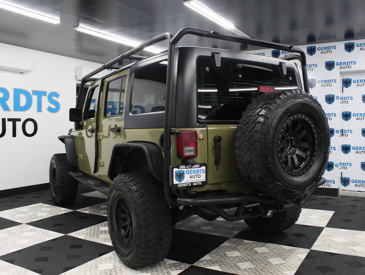 2013 Jeep Wrangler Unlimited Sport - Photo 2