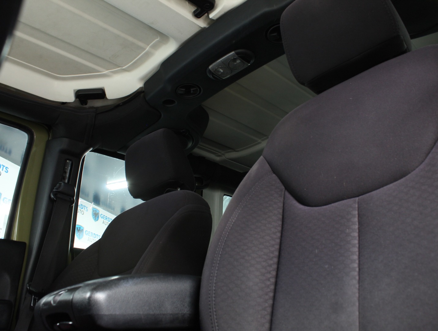 2013 Jeep Wrangler Unlimited Sport - Photo 8
