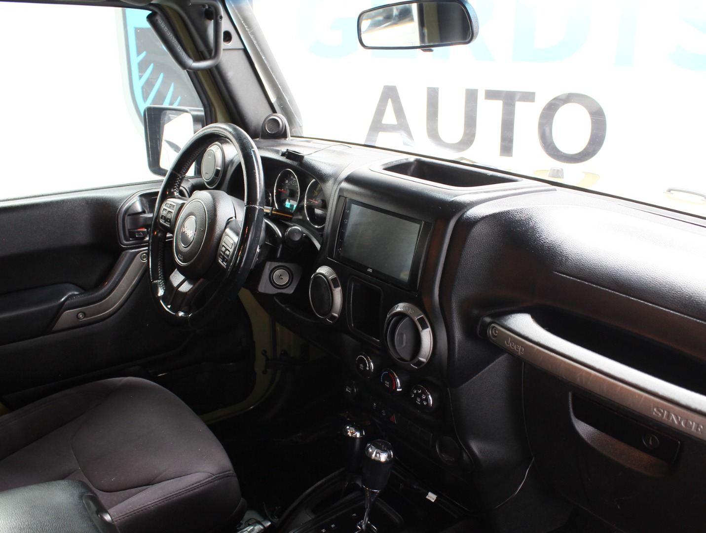 2013 Jeep Wrangler Unlimited Sport - Photo 10
