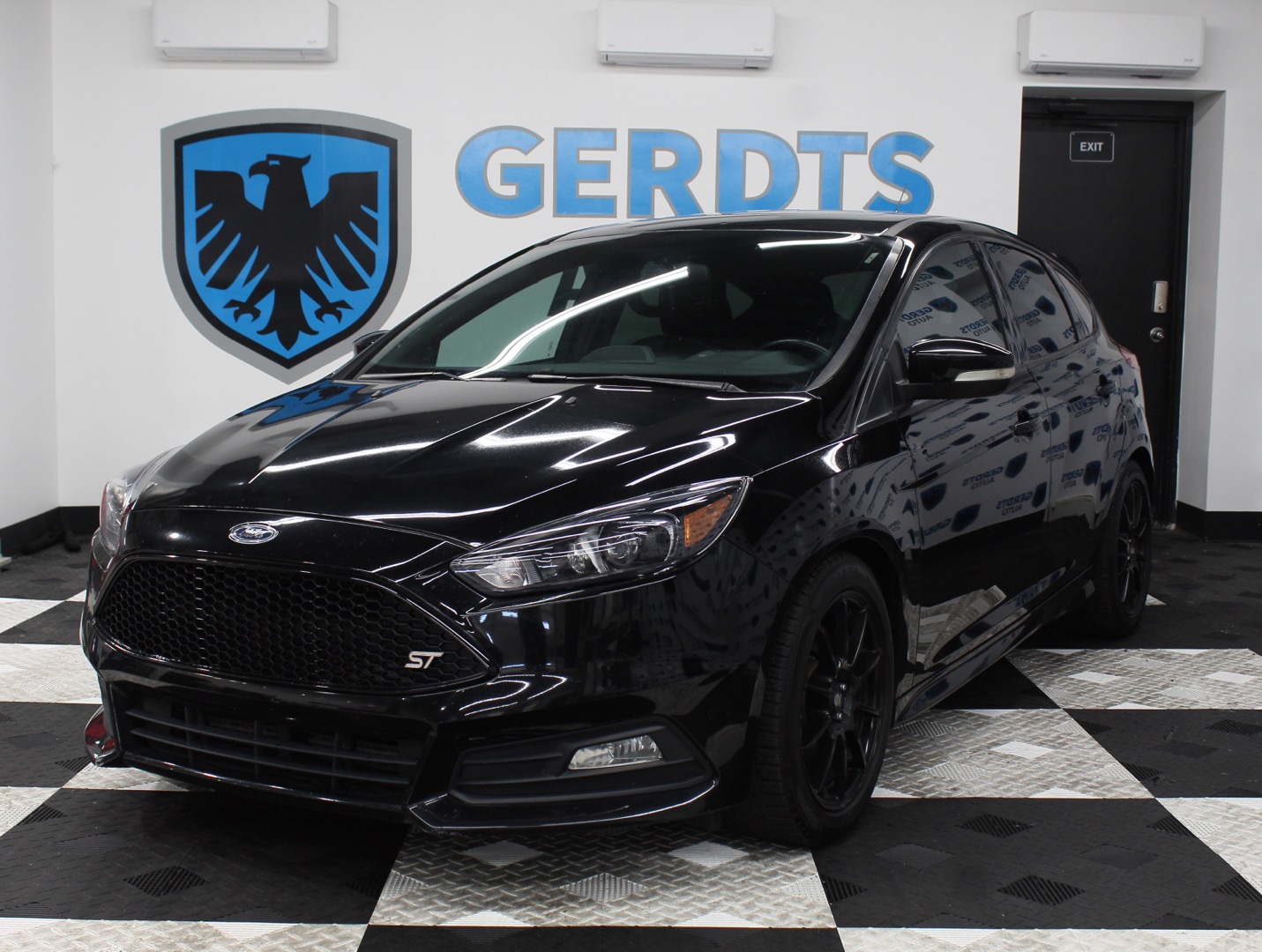 2016 Ford Focus 5 Door Hatch ST's photo