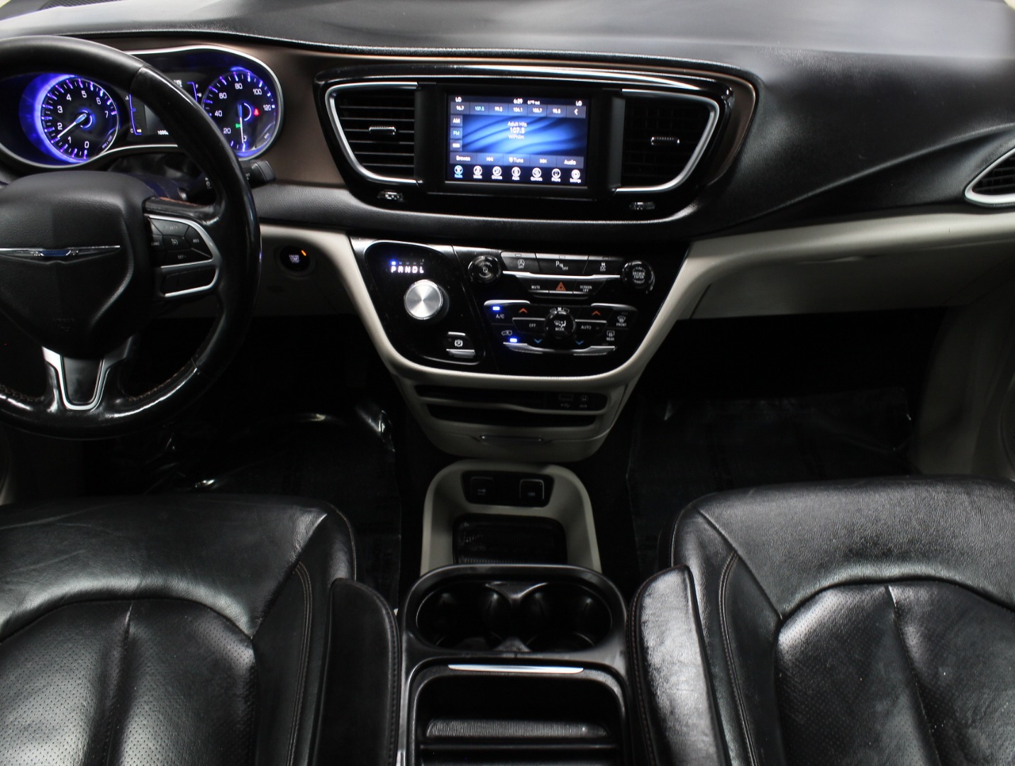 2019 Chrysler Pacifica Touring L - Photo 9
