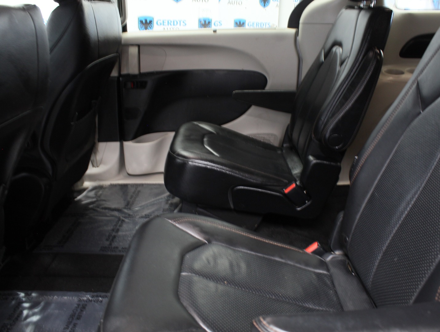 2019 Chrysler Pacifica Touring L - Photo 16