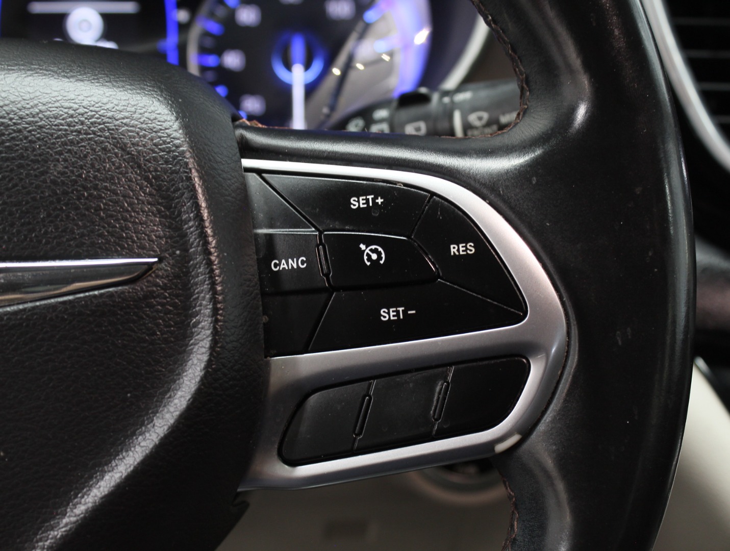 2018 Chrysler Pacifica Touring L - Photo 13
