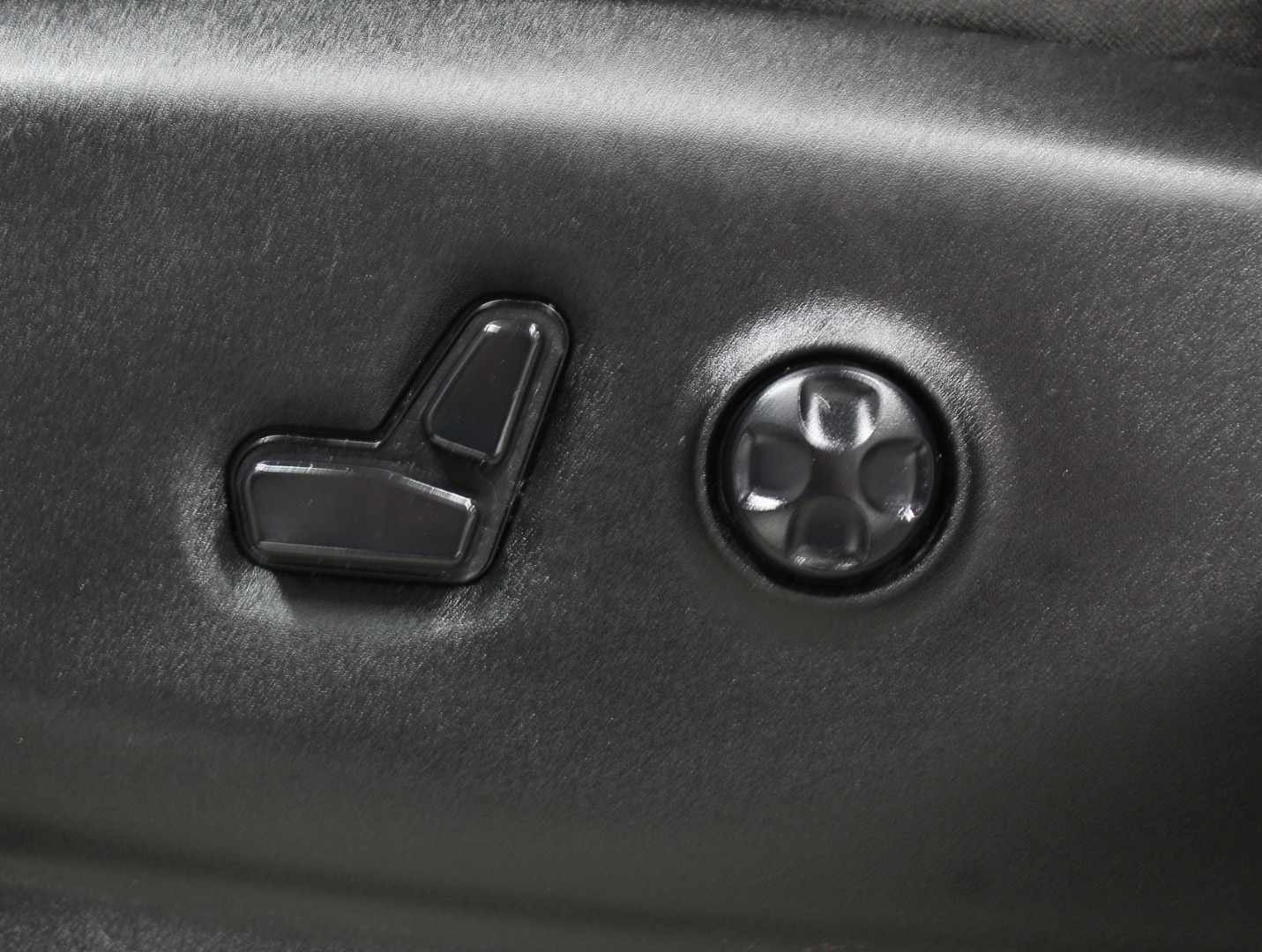 2017 Chrysler Pacifica Touring-L - Photo 16