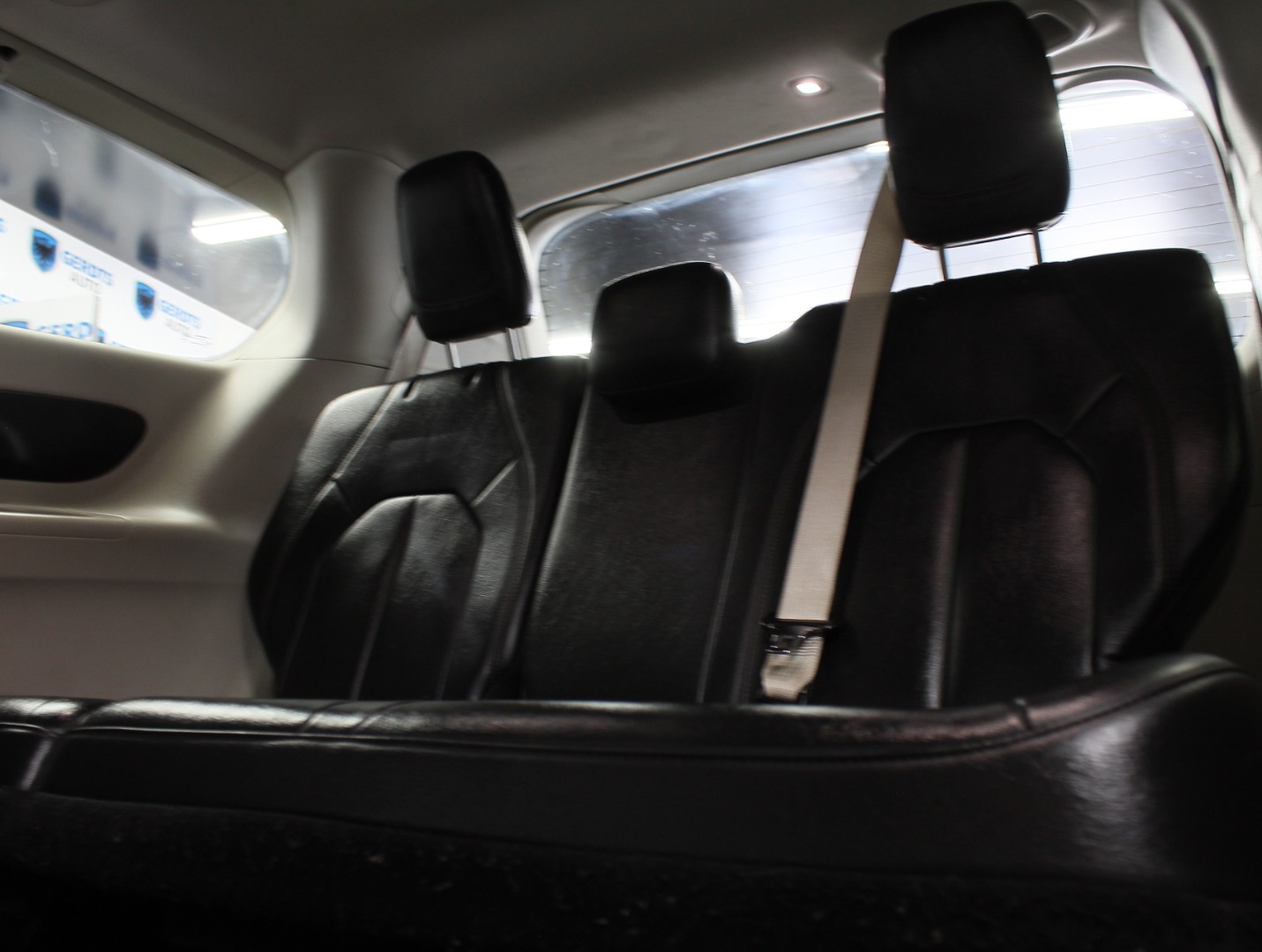 2017 Chrysler Pacifica Touring-L - Photo 19