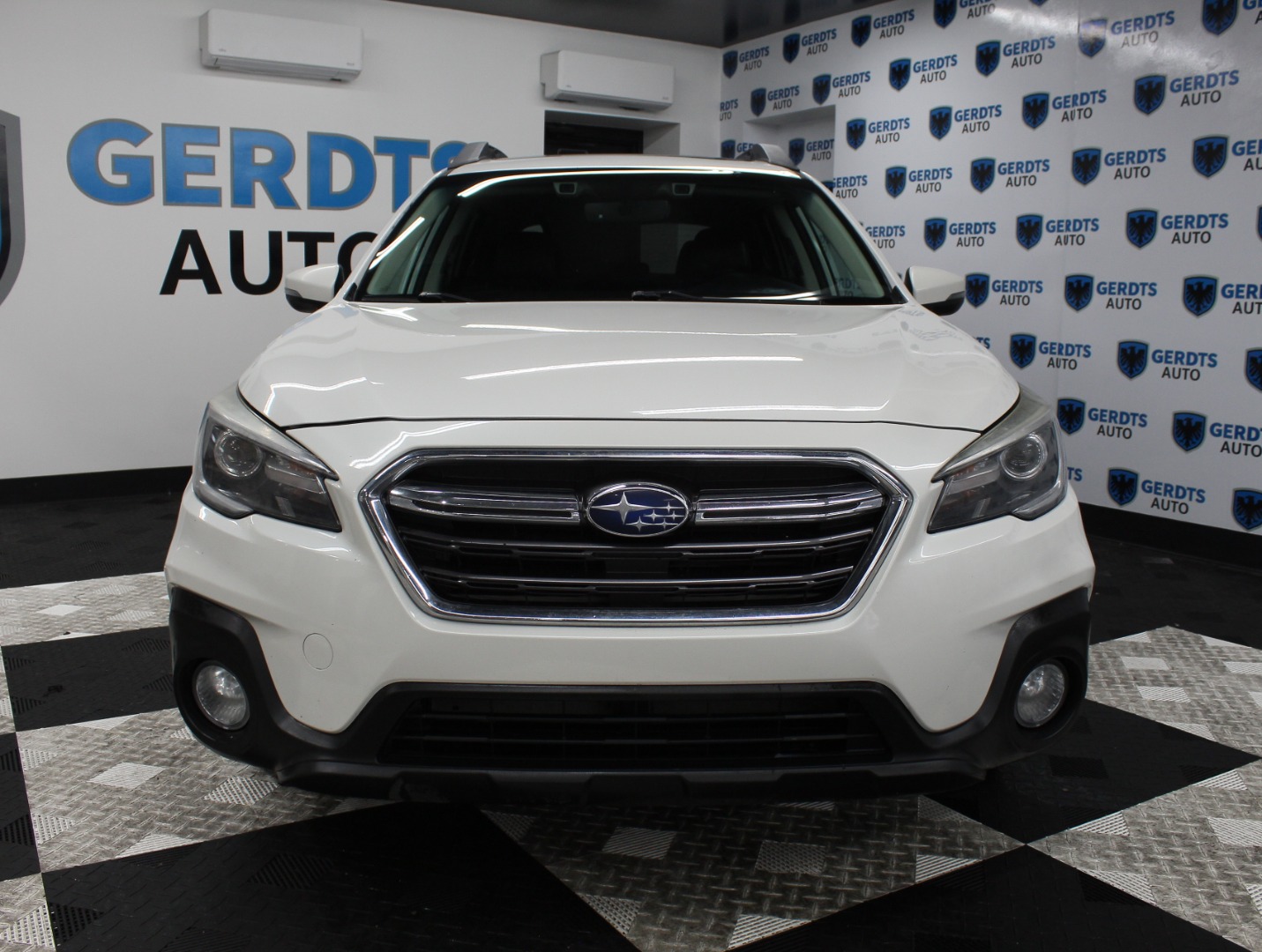 2018 Subaru Outback Limited - Photo 6