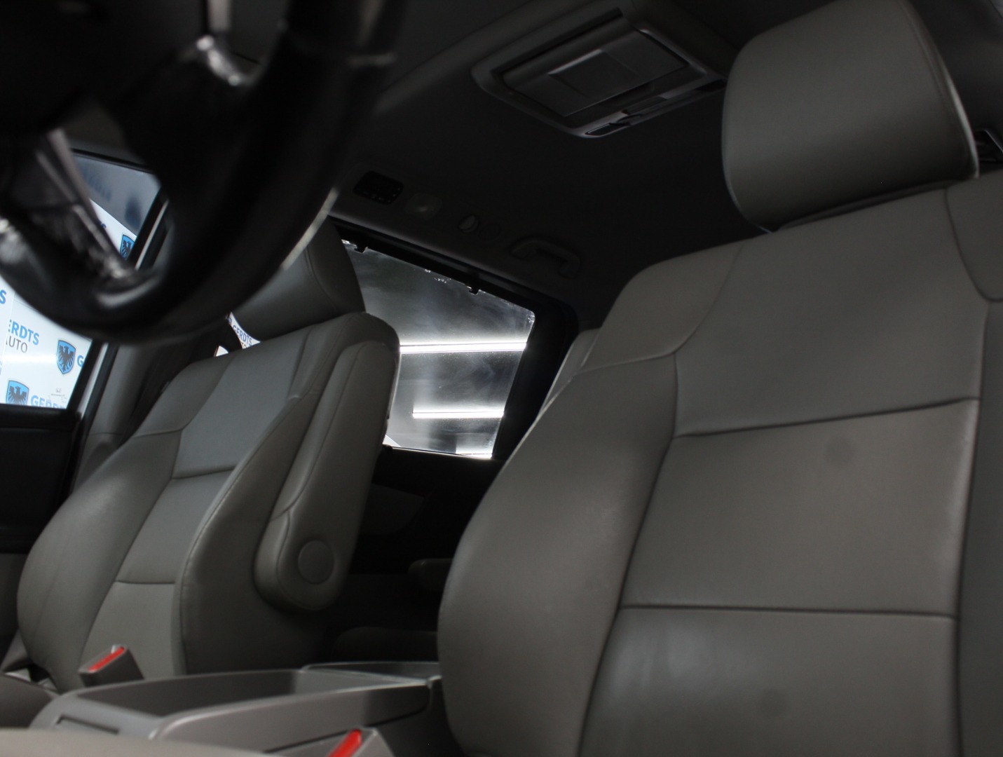2015 Honda Odyssey EX-L - Photo 8