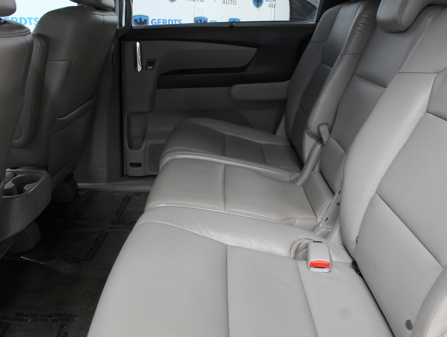 2015 Honda Odyssey EX-L - Photo 16