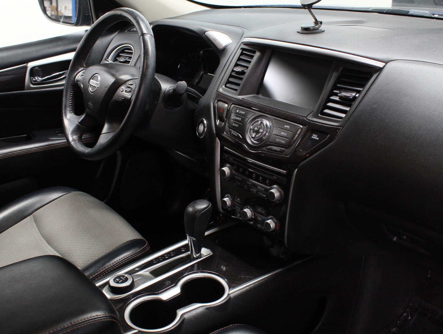 2019 Nissan Pathfinder SV - Photo 10