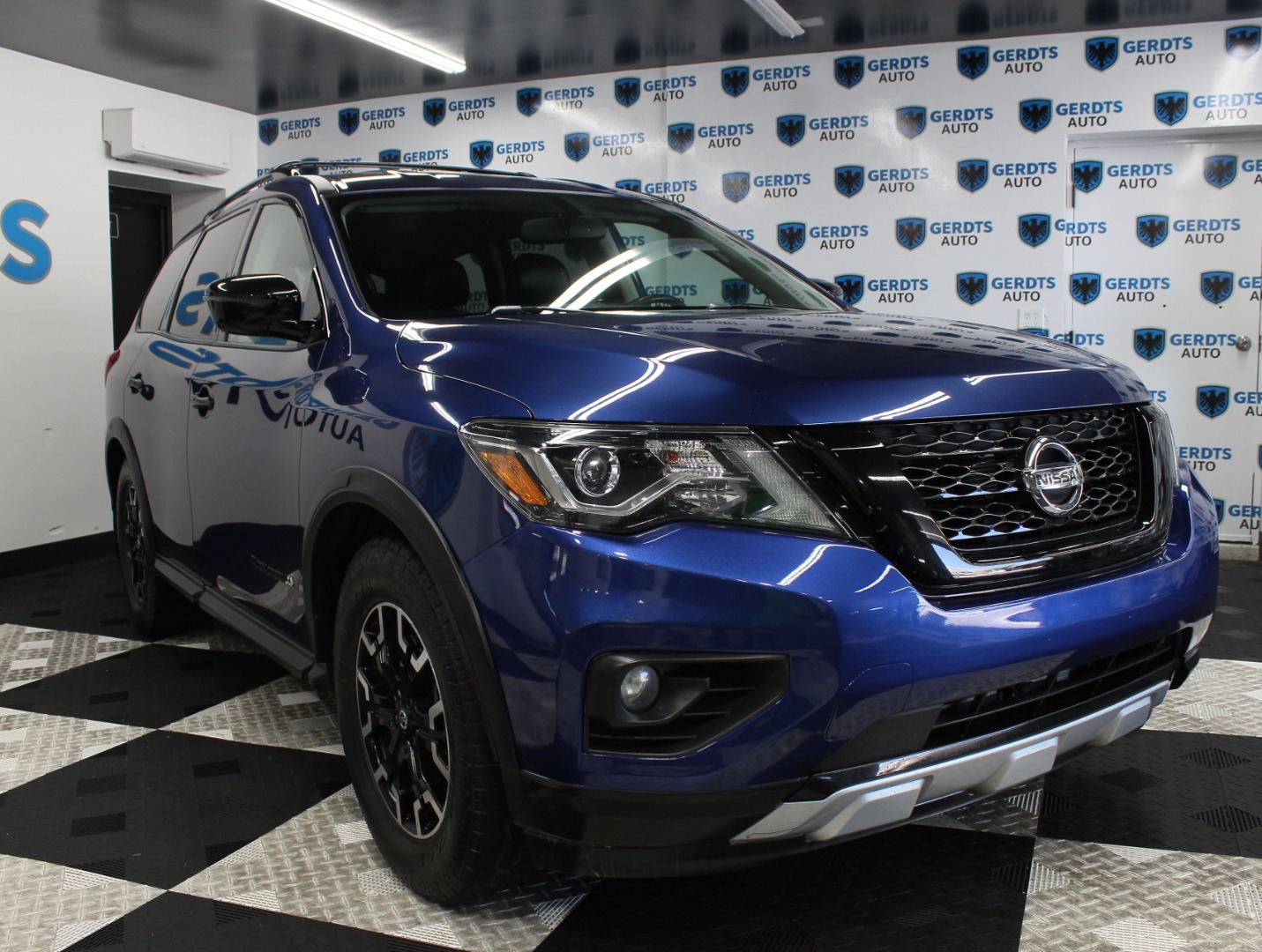 2019 Nissan Pathfinder SV - Photo 5