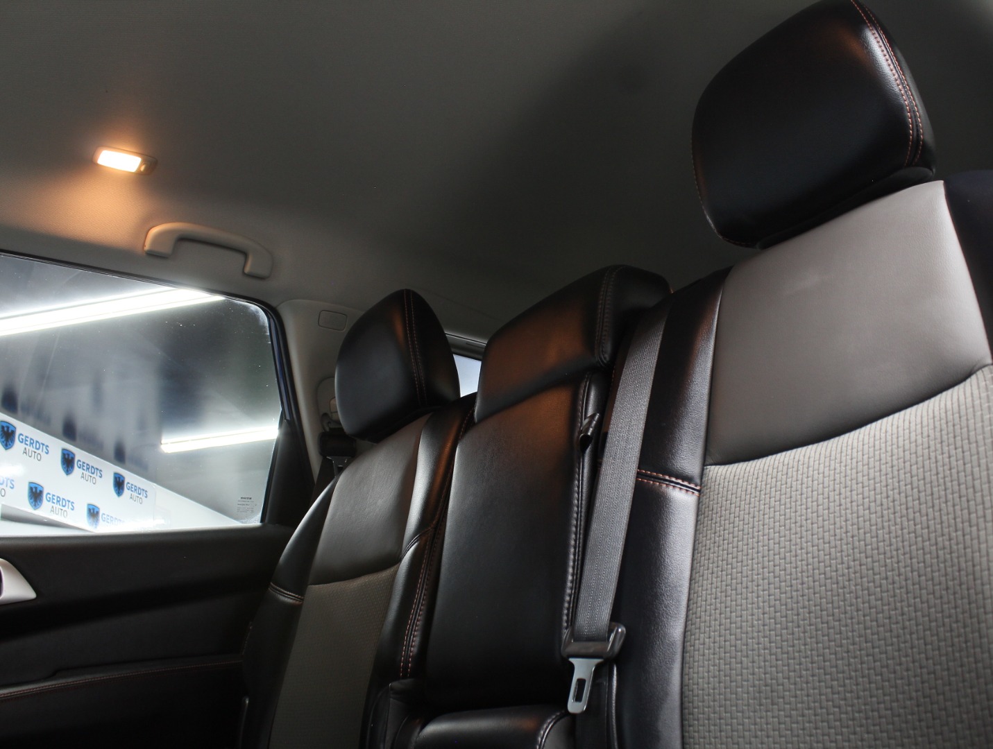 2019 Nissan Pathfinder SV - Photo 17