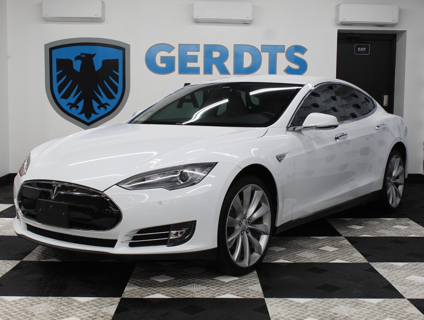 2013 Tesla Model S S