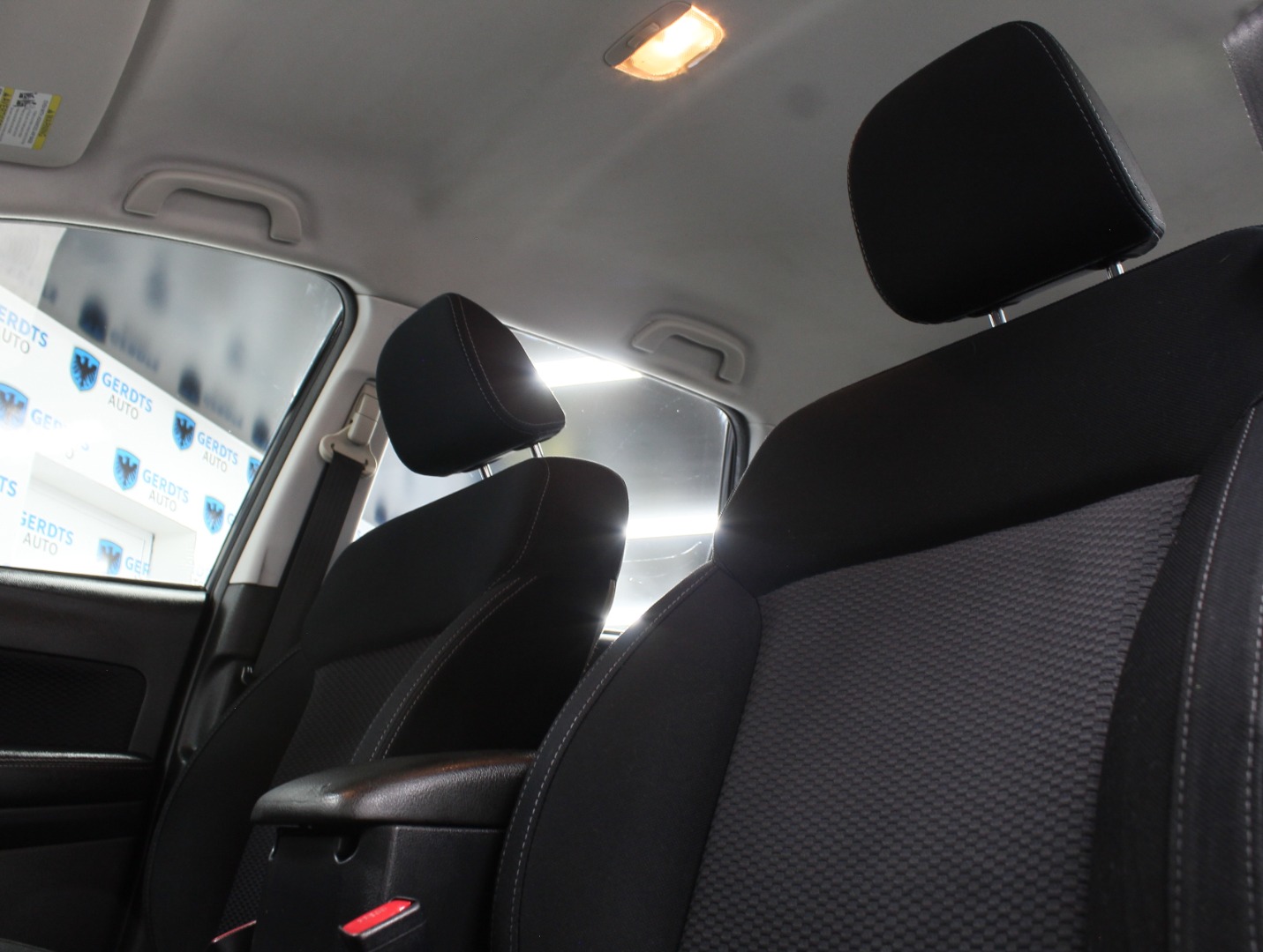 2017 Subaru Forester Base - Photo 8