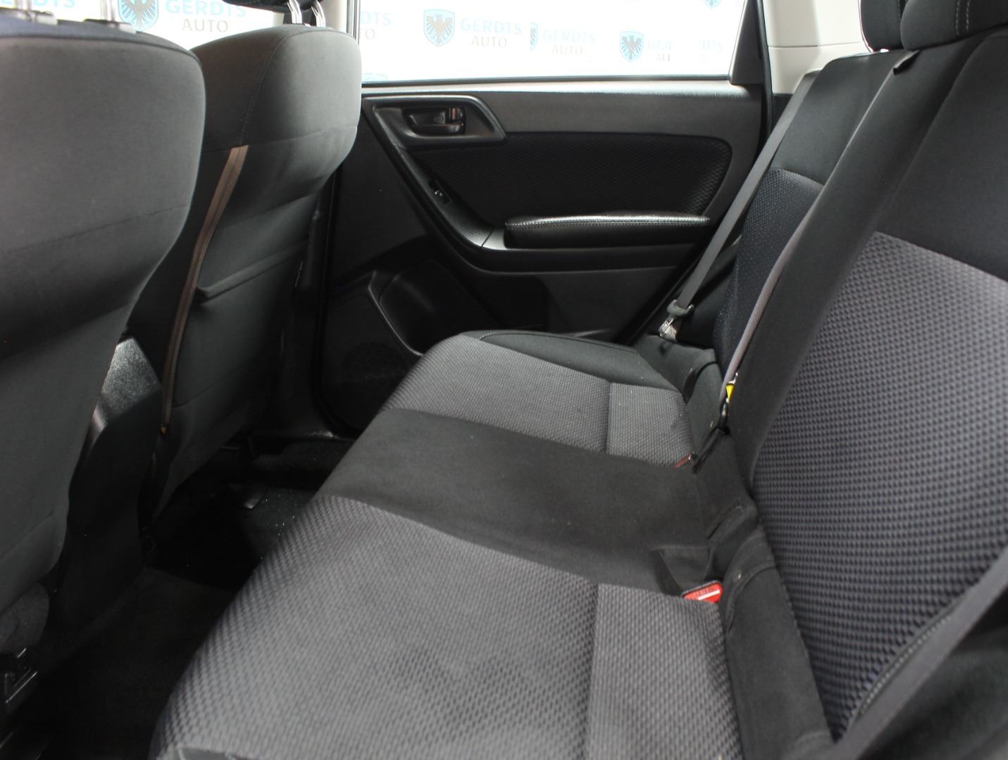 2017 Subaru Forester Base - Photo 18