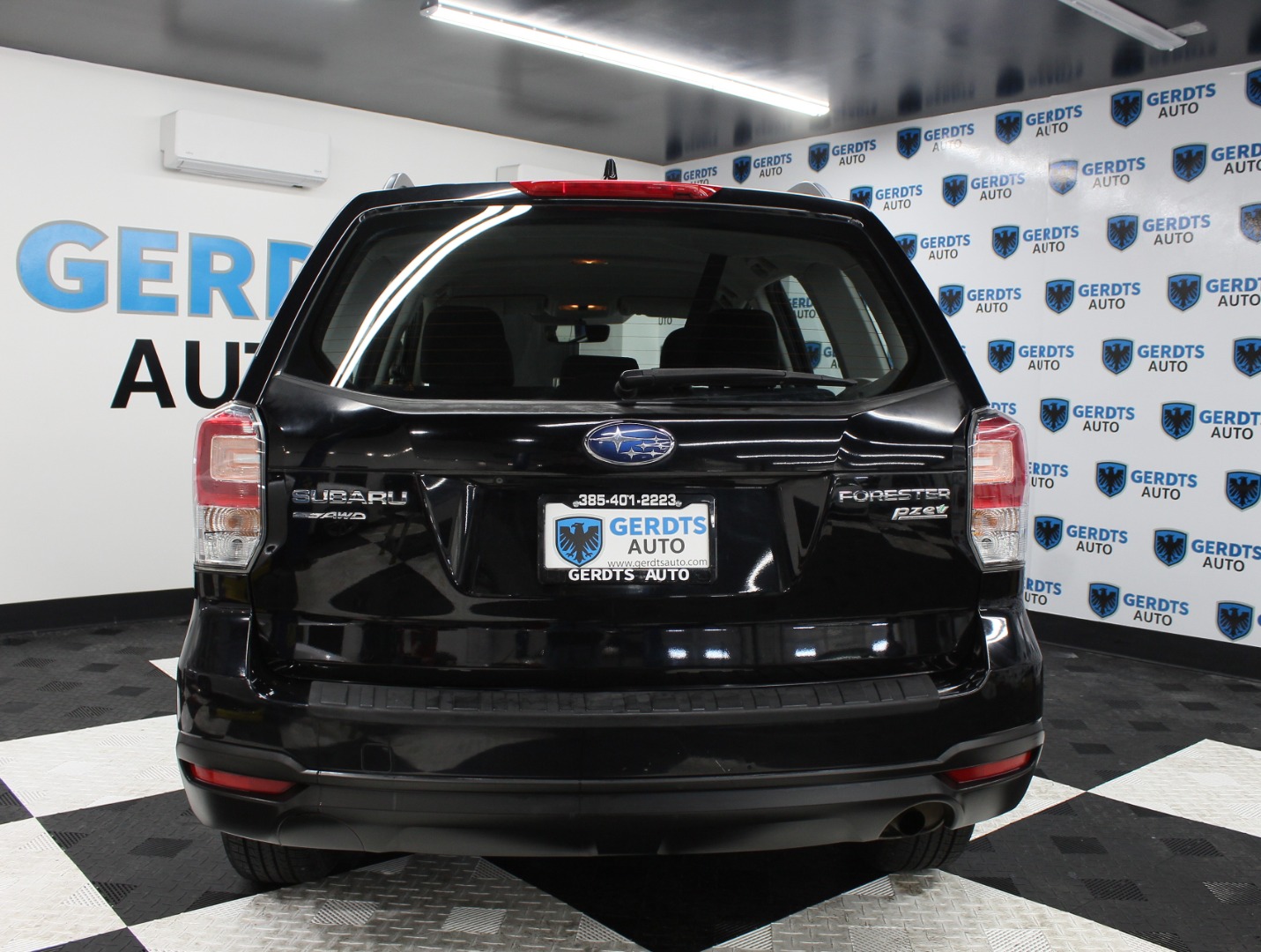 2017 Subaru Forester Base - Photo 3