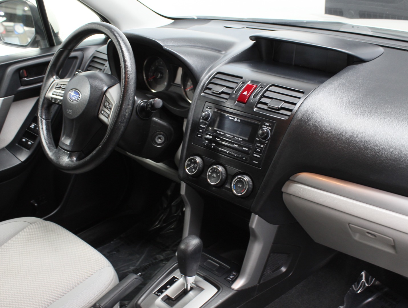 2015 Subaru Forester i Premium - Photo 9