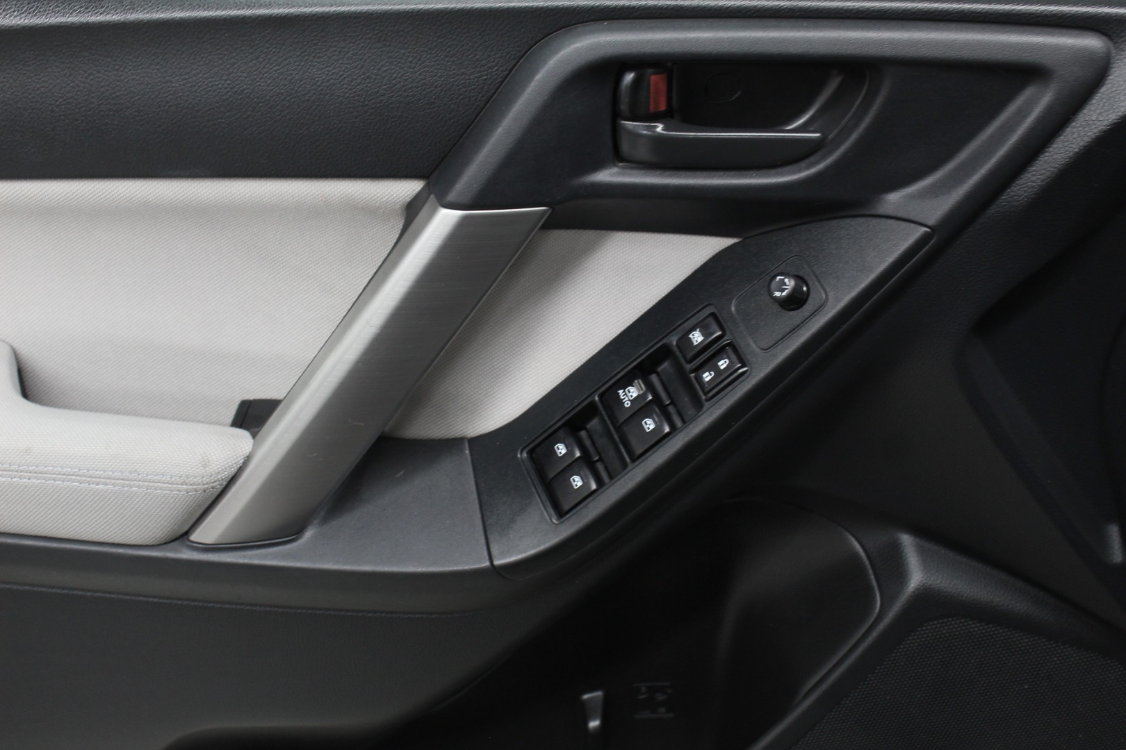 2015 Subaru Forester i Premium - Photo 14