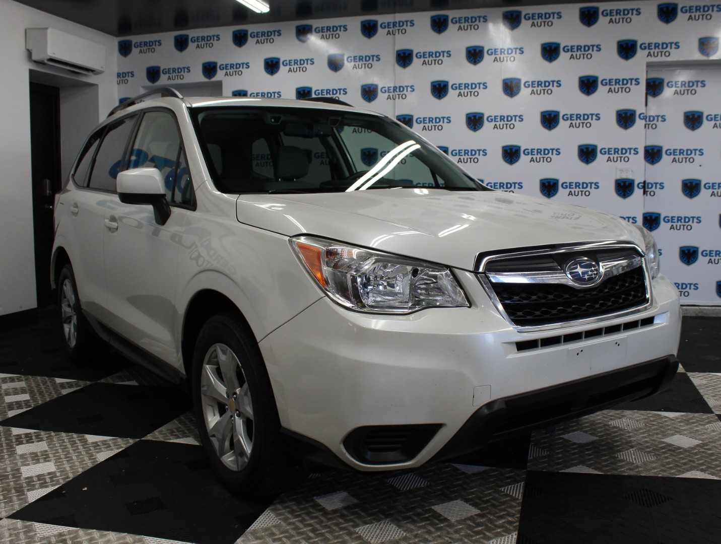 2015 Subaru Forester i Premium - Photo 5