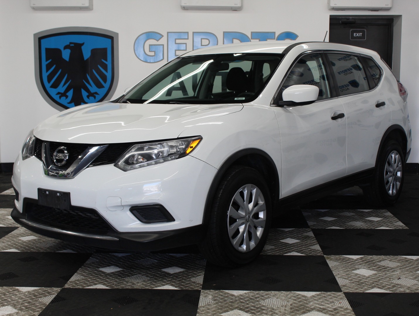2016 Nissan Rogue S