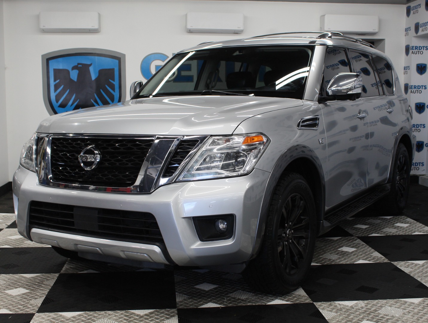 2018 Nissan Armada Platinum 4X4's photo