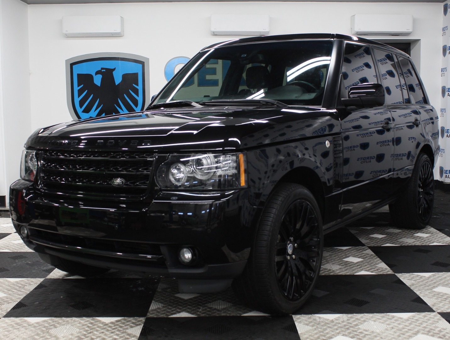 2012 Land Rover Range Rover Supercharged 4WD's photo