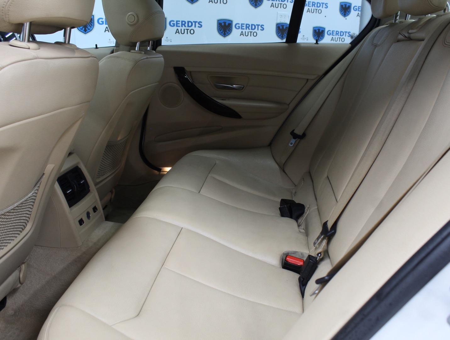2014 BMW 3 Series 328i - Photo 17