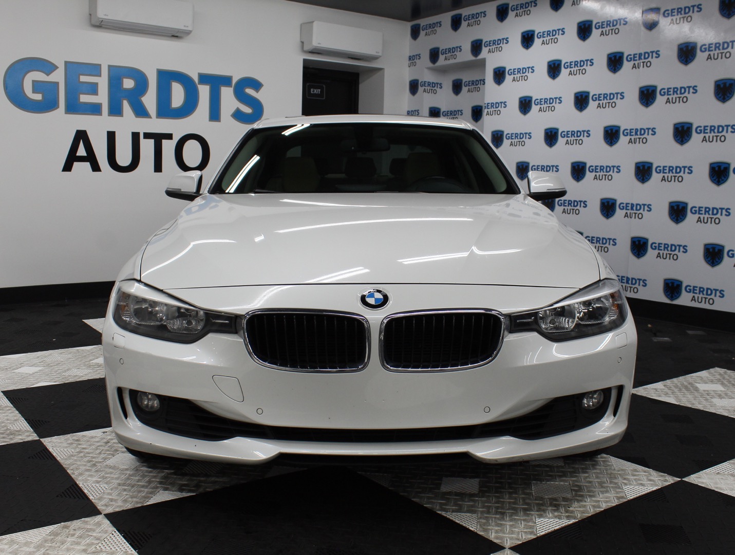 2014 BMW 3 Series 328i - Photo 6