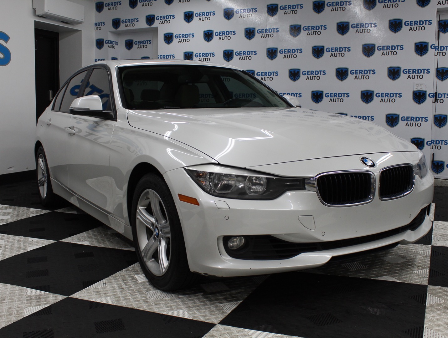 2014 BMW 3 Series 328i - Photo 5