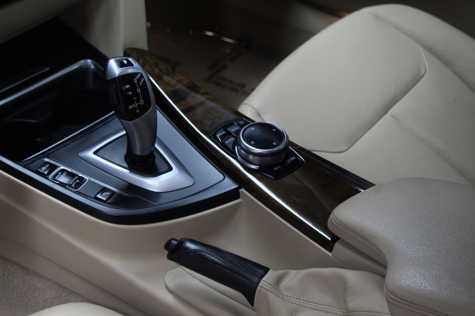 2014 BMW 3 Series 328i - Photo 9