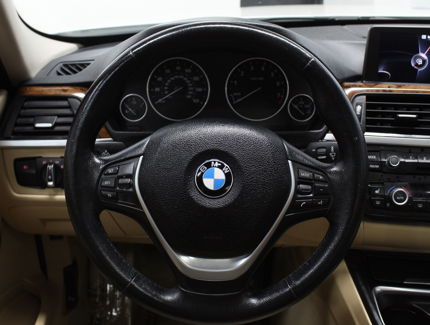 2014 BMW 3 Series 328i - Photo 15