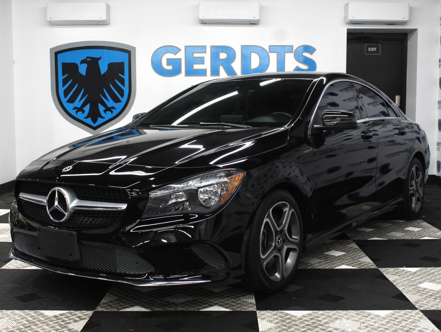 2018 Mercedes-Benz CLA CLA250's photo