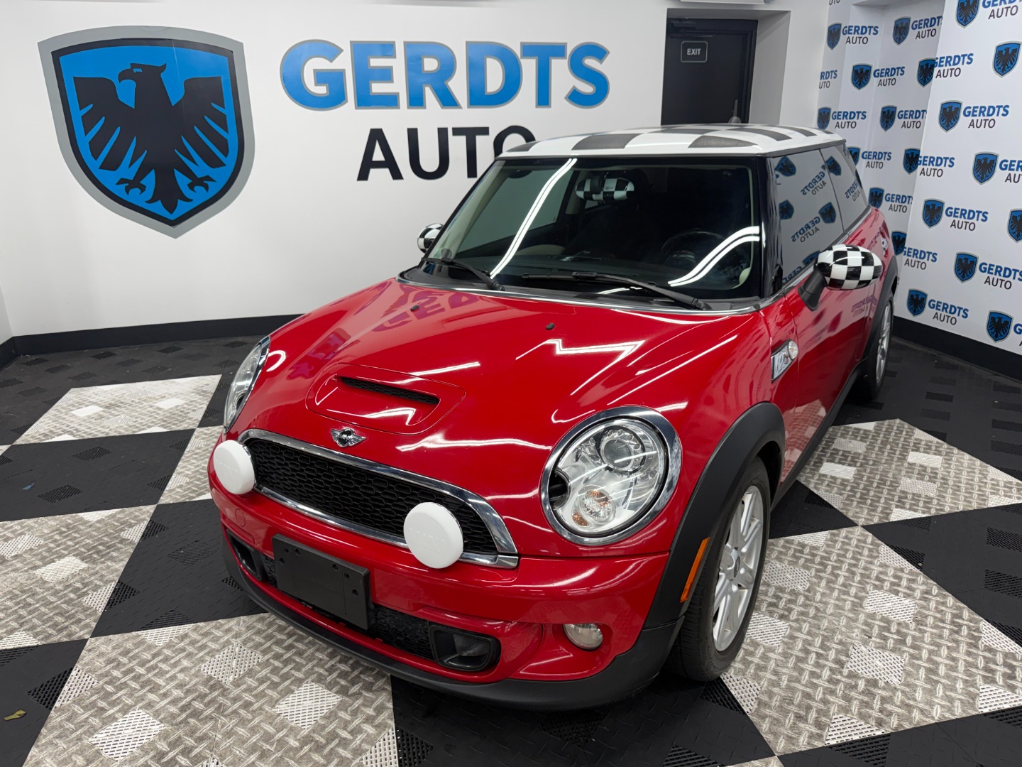 2013 MINI Cooper S's photo