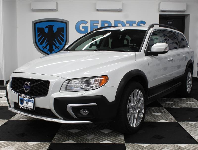 White 2014 Volvo XC70 T6 AWD Wagon All-Wheel Drive Automatic