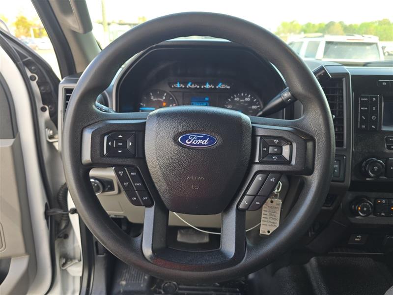 2021 Ford F-450 Super Duty Chassis Cab XL - Photo 10