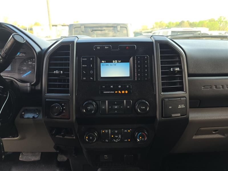 2021 Ford F-450 Super Duty Chassis Cab XL - Photo 11