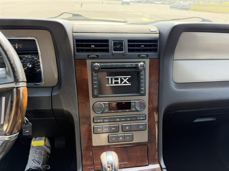 2013 Lincoln Navigator Base - Photo 18