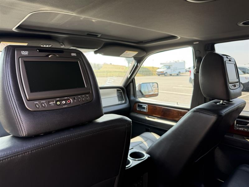 2013 Lincoln Navigator Base - Photo 13